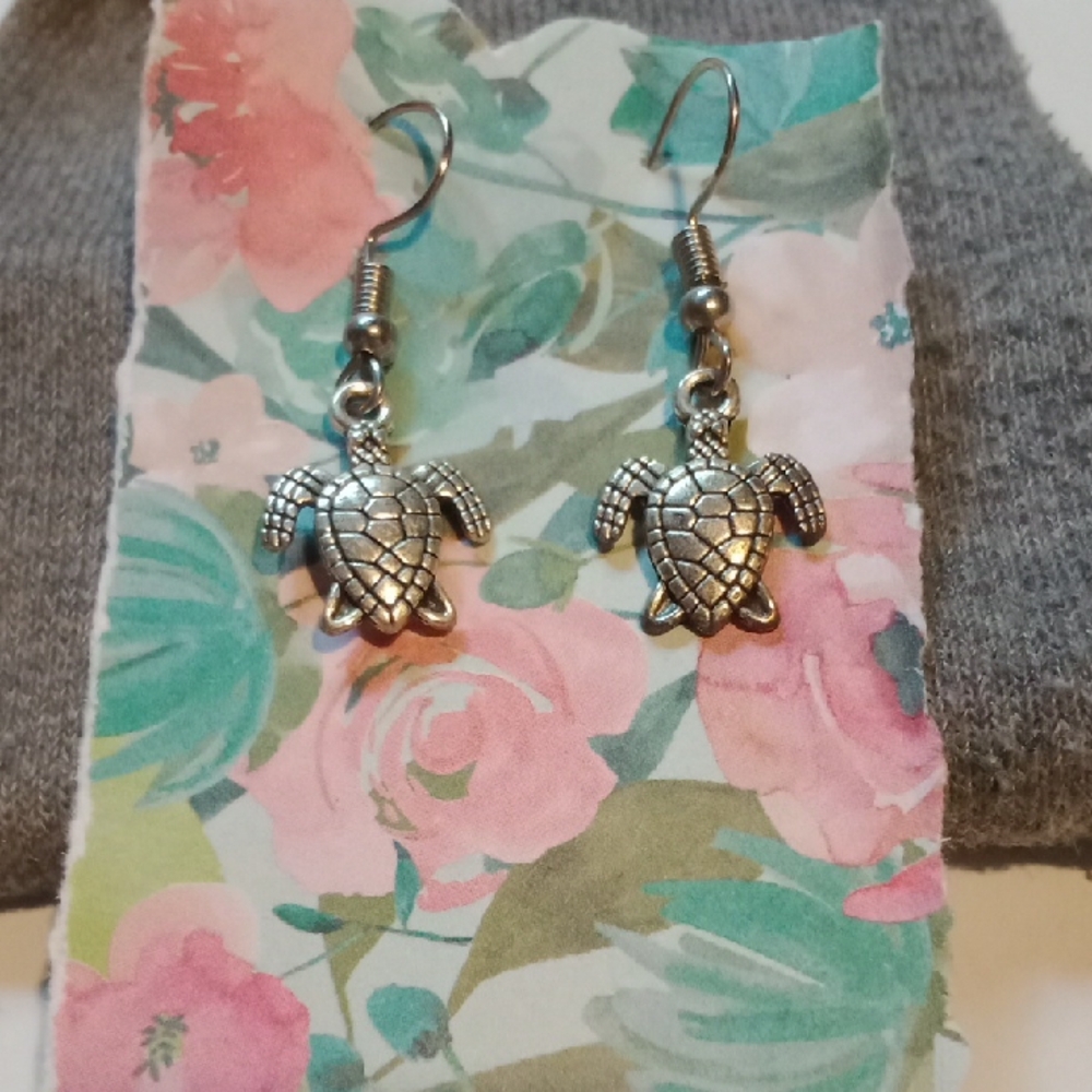 Silver Turtle Earrings